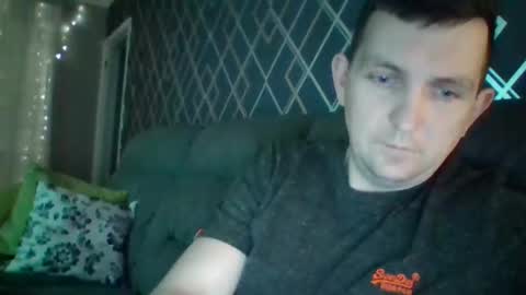 hotuk86 online show from 02/17/25, 09:08