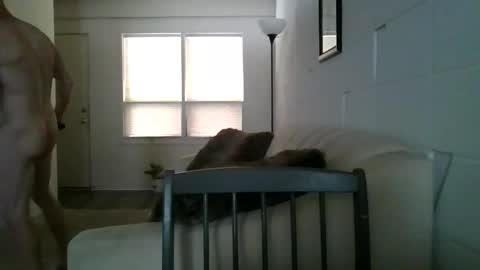 hotwhitedude2026 online show from 06/10/26, 03:44