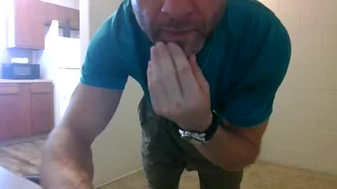 hotwhitedude2026 online show from 06/12/26, 04:39