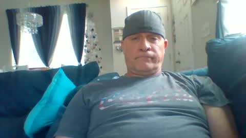 hotyummycock69 online show from 11/25/25, 04:18