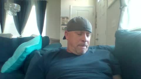 Snapshot of hotyummycock69 chatting on 01/17/26, 04:22 hotyummycock69 online show from 01/17/26, 04:22
