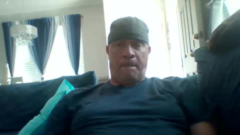 Snapshot of hotyummycock69 chatting on 04/01/26, 07:00 hotyummycock69 online show from 04/01/26, 07:00