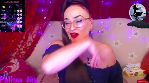 Hotzlata online show from 12/17/24, 08:10