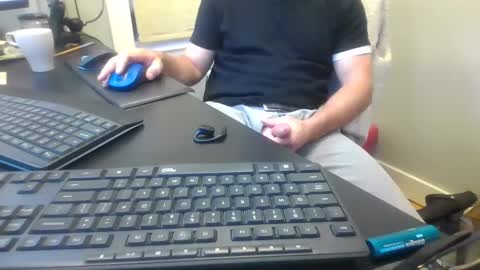 Snapshot of hoverday chatting on 09/24/25, 09:29 hoverday online show from 09/24/25, 09:29