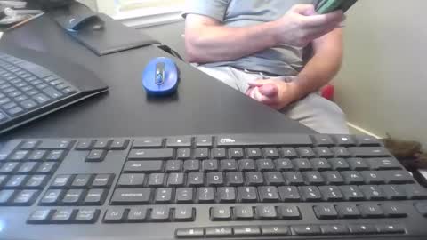 Snapshot of hoverday chatting on 09/26/25, 06:12 hoverday online show from 09/26/25, 06:12