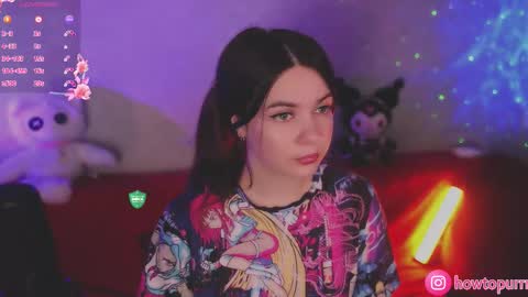 Snapshot of howtomeow chatting on 10/16/25, 04:52 Mia online show from 10/16/25, 04:52