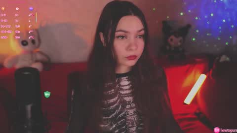 Snapshot of howtomeow chatting on 11/03/25, 04:52 Mia online show from 11/03/25, 04:52