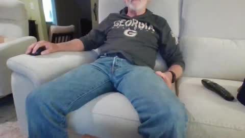 Snapshot of hp58 chatting on 12/18/24, 02:53 hp58 online show from 12/18/24, 02:53