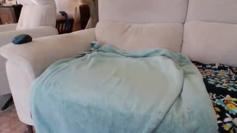 Snapshot of hp58 chatting on 10/31/25, 06:09 hp58 online show from 10/31/25, 06:09