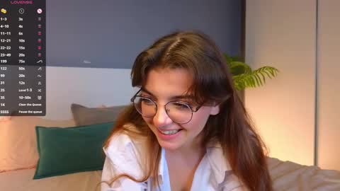 Diane online show from 03/02/25, 07:23