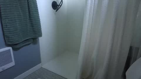 hubbwc online show from 10/20/25, 05:02