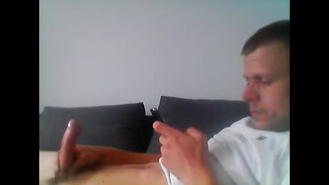 Snapshot of hubikush22 chatting on 09/29/25, 04:34 hubikush22 online show from 09/29/25, 04:34