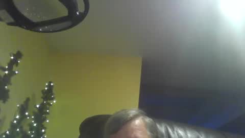 huckfinn1976 online show from 01/13/25, 01:39