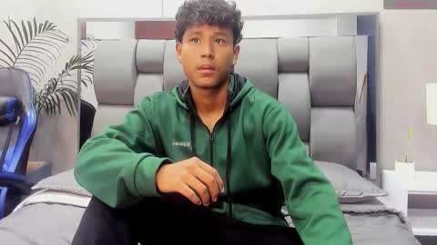 Snapshot of hudson_beasley chatting on 10/24/25, 11:28 Hudson Beasley online show from 10/24/25, 11:28
