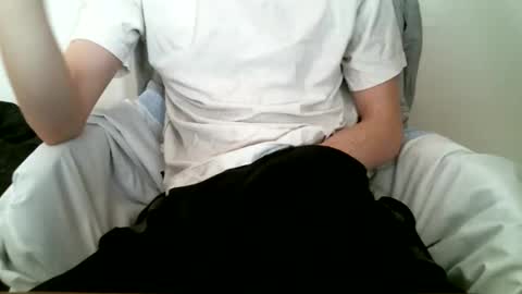 Keanu online show from 10/06/25, 12:35