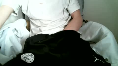 Keanu online show from 10/27/25, 10:41