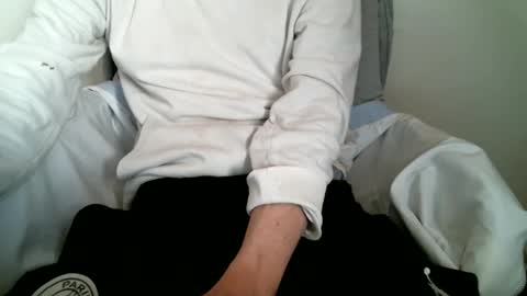 Keanu online show from 11/07/25, 10:48