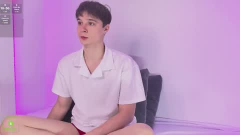 Snapshot of hugebangins_ chatting on 10/02/25, 10:11 ANTHONY online show from 10/02/25, 10:11