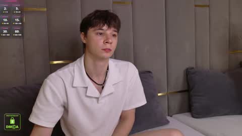 Snapshot of hugebangins_ chatting on 10/25/25, 11:07 ANTHONY online show from 10/25/25, 11:07