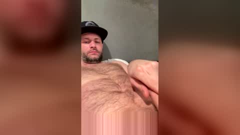 hugecock475 online show from 12/23/25, 08:23