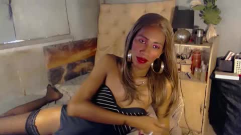 hugecock_caramel online show from 06/11/26, 05:05