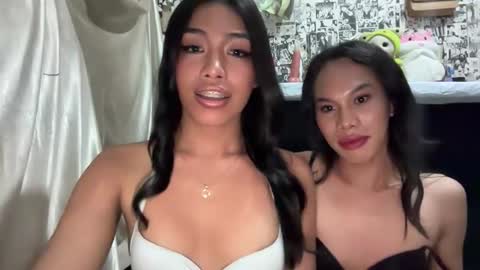 Snapshot of hugecock_macy chatting on 10/14/25, 04:52 loadedcum macy online show from 10/14/25, 04:52