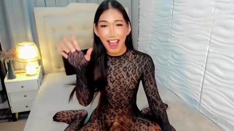 Snapshot of hugecockasianprincess chatting on 03/05/25, 06:34 Lexy online show from 03/05/25, 06:34