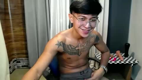 hugecockchristian online show from 10/21/25, 02:40