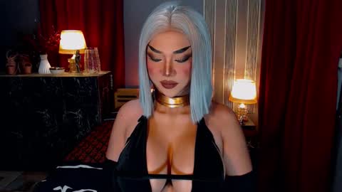 Christine online show from 10/03/25, 02:03