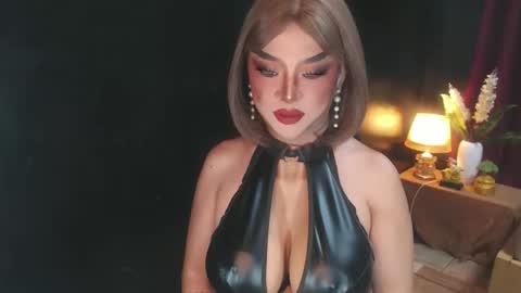 Christine online show from 05/25/26, 04:13