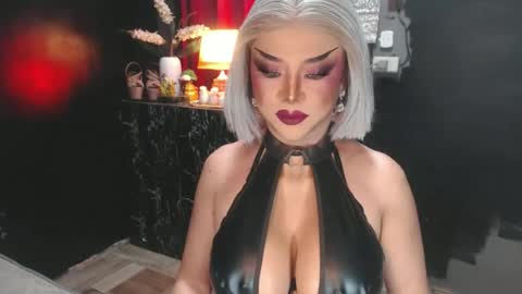 Christine online show from 06/23/26, 12:36