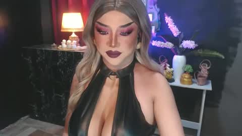 Christine online show from 07/06/26, 07:16