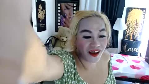 hugecockgoddessx online show from 04/04/26, 12:20