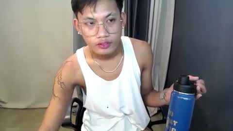 hugecockjames09 online show from 09/09/25, 03:28