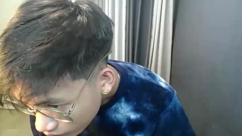 Snapshot of hugecockjames09 chatting on 09/16/25, 04:35 hugecockjames09 online show from 09/16/25, 04:35