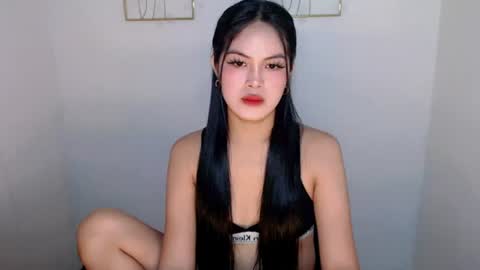 Yhanie online show from 07/28/26, 04:30