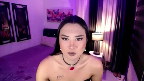 Snapshot of hugemusclecockts chatting on 11/06/25, 02:23 yesha fox online show from 11/06/25, 02:23