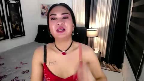 Snapshot of hugemusclecockts chatting on 12/03/25, 12:40 yesha fox online show from 12/03/25, 12:40