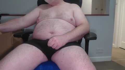 Huggie Bear online show from 02/18/25, 07:10