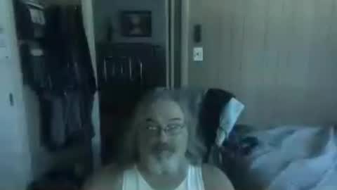 Snapshot of huggybear566 chatting on 07/14/26, 04:13 lonely huggy bear online show from 07/14/26, 04:13