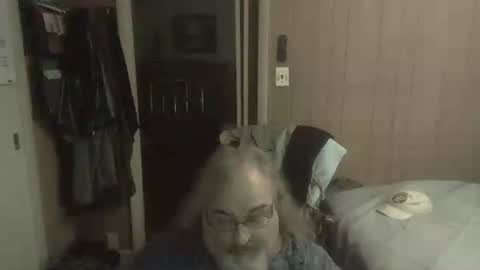 Snapshot of huggybear566 chatting on 07/15/26, 02:44 lonely huggy bear online show from 07/15/26, 02:44