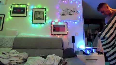Hugo online show from 12/15/24, 05:10