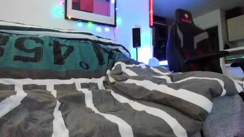 Hugo online show from 12/25/24, 03:49