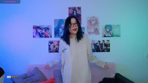 Snapshot of hugomin chatting on 03/11/25, 02:32 HugoMin online show from 03/11/25, 02:32