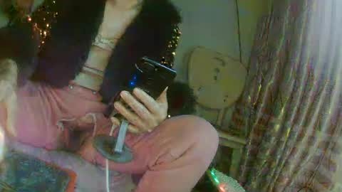 hujiajia520321431 online show from 02/21/26, 11:28