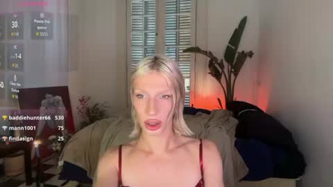 Alice help me reach 100 likes  online show from 07/06/26, 03:03