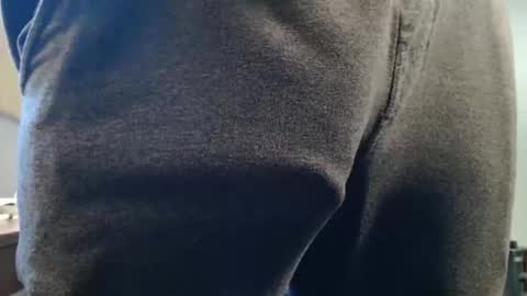 Big uncut cock dripping online show from 05/18/26, 01:17