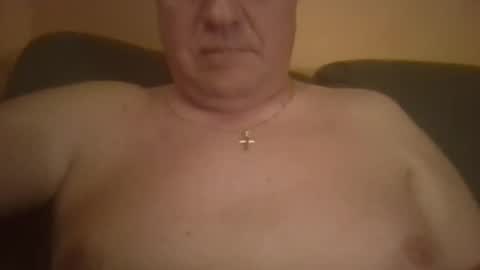 Snapshot of hungariandaddyy1975 chatting on 10/19/25, 07:36 fatcockdaddy vastagfark magyar apuci online show from 10/19/25, 07:36