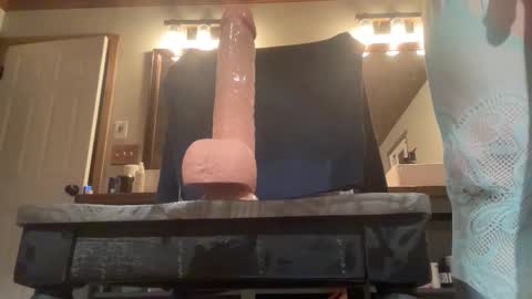 Snapshot of hungcoboy chatting on 03/12/26, 04:18 HungSlut online show from 03/12/26, 04:18