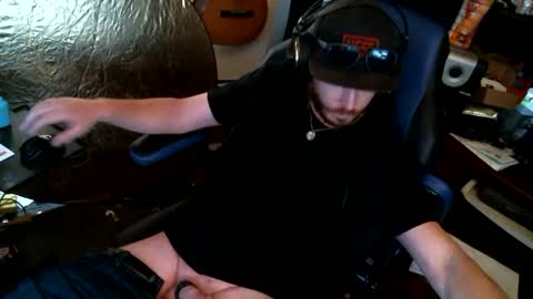 HungGinger4U online show from 01/04/25, 10:13